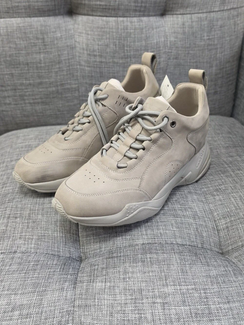 Tandy Women's Suede Casual Sneakers - Beige